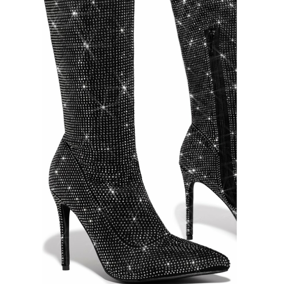 ๐๐๐จ๐ฉ 7, 8 & 8.5๐๐ฅDiamond Luxury Over Knee Boot - BLACK - Picture 6 of 9